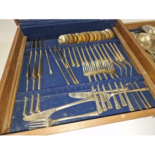 210 - Boxed Bronze design canteen of cutlery