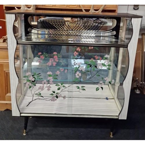 358 - Mid 20th Century glazed display or drink cabinet, with open upper shelf and flower design glass, sta... 