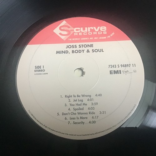 44 - JOSS STONE ‘MIND BODY & SOUL’ LP RECORD. 2004 US release on EMI Records complete with original lyric... 