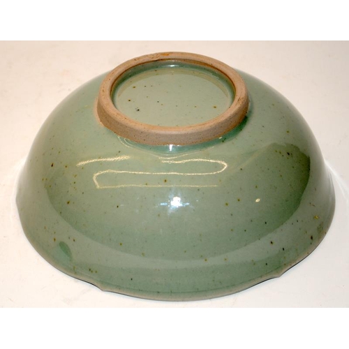 127 - Chinese Celadon center bowl with corn leaf decoration 8x22cm