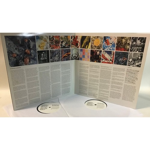 122 - THE STONE ROSES ‘THE VERY BEST OF’ VINYL 2-LP SET. Great double album from Silvertone Records presse... 