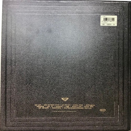 325 - PEARL JAM VINYL ALBUM ‘VITALOGY’ PLUS 2 x 7” SINGLES. Found here on Epic Records from 1994. This is ... 