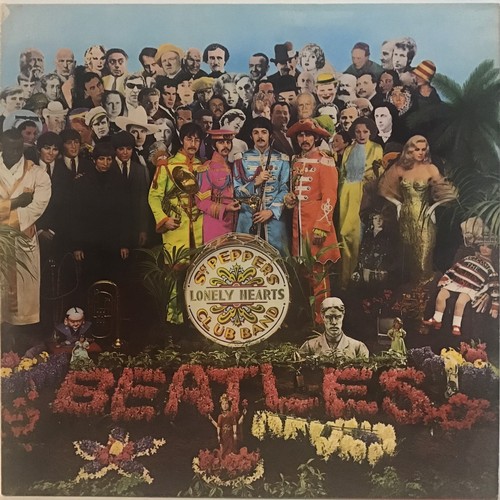 168 - THE BEATLES -  SGT PEPPERS LONELY HEARTS CLUB BAND VINYL LP RECORD. Great gatefold sleeve Cover with... 