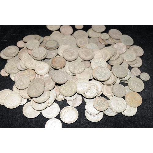 300 - Large collection of mostly 1919-1946 half silver GB coins. Approx 2.2kg total weight.