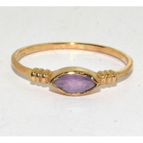 520 - 9ct Gold Amethyst Ring. Size L