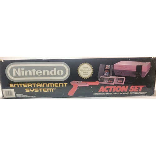 445 - NINTENDO ENTERTAINMENT SYSTEM. This Home console System Action set is a Nes Version complete with Co... 