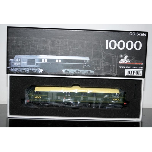 1031 - OO Gauge Dapol BR Brunswick Green with Orange locomotive ref:10001HAP. Boxed