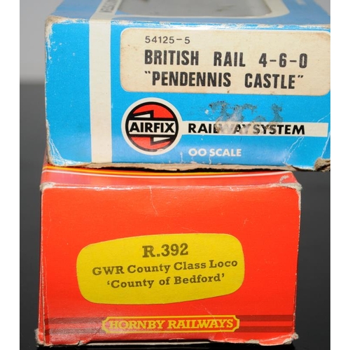 1064 - OO Gauge Airfix British Rail 4-6-0 Pendennis Castle Locomotive ref:54125-5 c/w Hornby R302 GWR Count... 