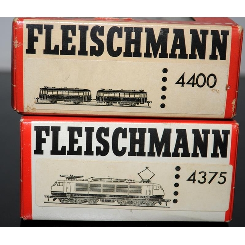 1068 - HO Gauge Fleischmann DB Class 103 Co-Co Locomotive ref:4375 c/w Twin Railbus ref:4400. Both boxed