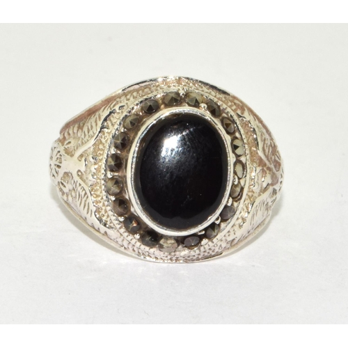 296 - Mens black onyx silver marcasite college ring Size R 1/2.