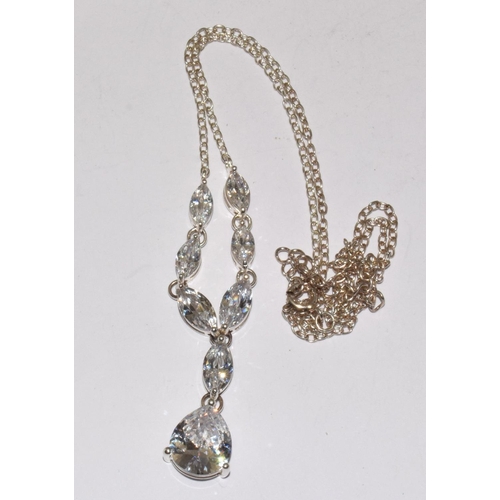 425 - CZ stunning 925 silver teardrop necklace.