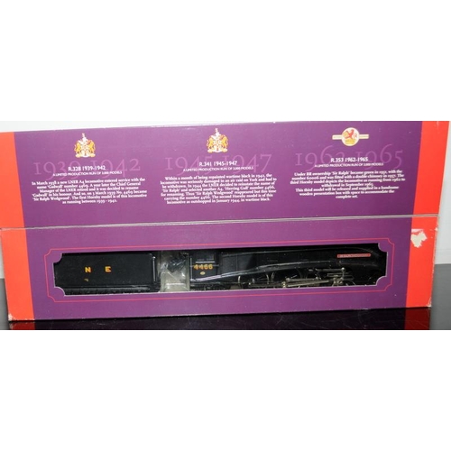 1096 - OO Gauge Hornby R328 Sir Ralph Wedgwood 1939-1942. Limited Edition of 3000. Boxed