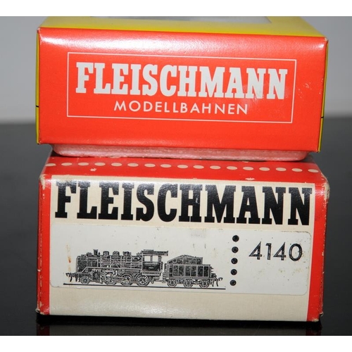 1102 - HO Gauge Fleischmann 4140 DB Steam Locomotive boxed c/w 4231 Class BR 212 Locomotive (wrong box)