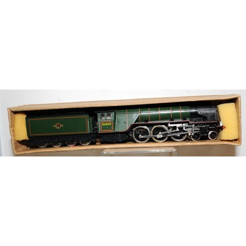 1144 - HO Gauge Trix AH Peppercorn LNER Green Locomotive. No box