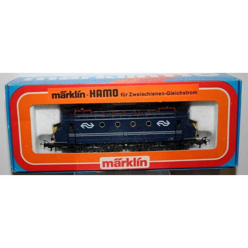 1156 - HO Gauge Marklin Hamo 8327 1100 Series Electric Locomotive. Boxed