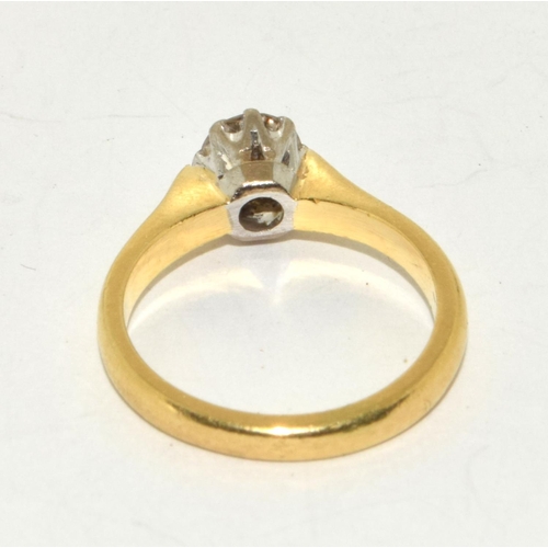 111 - 18ct gold ladies Diamond solitaire of 0.50ct size L