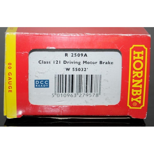 1180 - OO Gauge Hornby R2509A Class 121 Driving Motor Brake W55032. Boxed