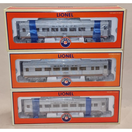 1010 - Lionel Trains boxed O gauge carriages Santa Fe Streamliner 3105 x 2 together Santa Fe Streamliner ca... 