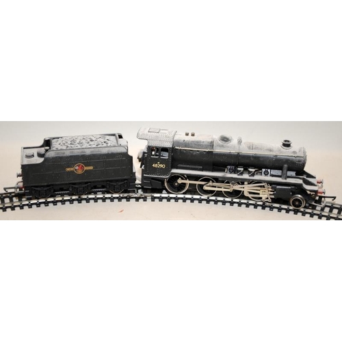 1219 - Wrenn OO Gauge Locomotives BR 48290 and LMS 8F 8233 with tenders. Have been out on display and need ... 