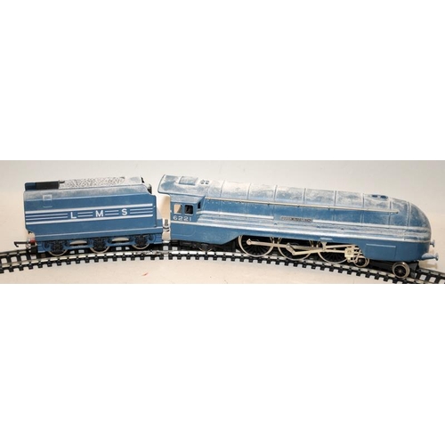 1235 - Wrenn OO Gauge Locomotives Queen Elizabeth II 6221 and King George VI 6244 with tenders. Have been o... 