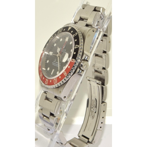 9 - Rolex GMT Master II (coke) Model 16710, 1999, Original condition. Bracelet 78790 501B link ends. Ori... 