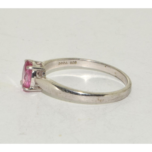 352 - A 925 silver and pink solitaire ring Size S