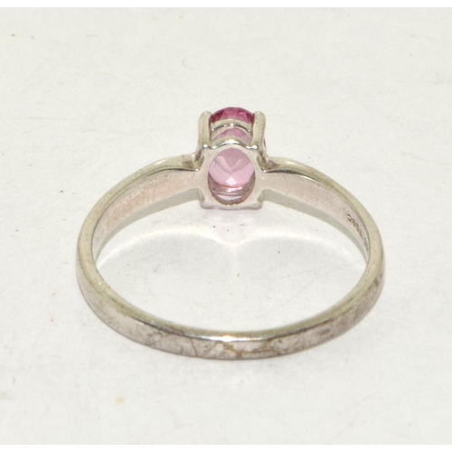 352 - A 925 silver and pink solitaire ring Size S