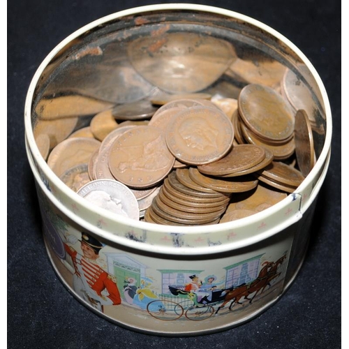 279 - Tin of vintage GB pennies, 1900 through to 1960's. Approx 1.8kgs