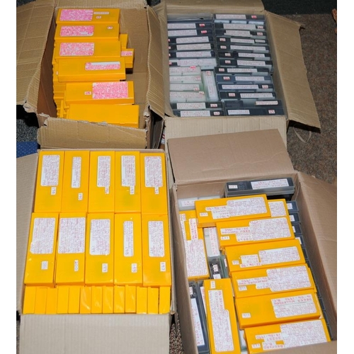 1210 - Very large collection of 35mm colour slides relating to UK Railways. Contained within 4 boxes, many ... 