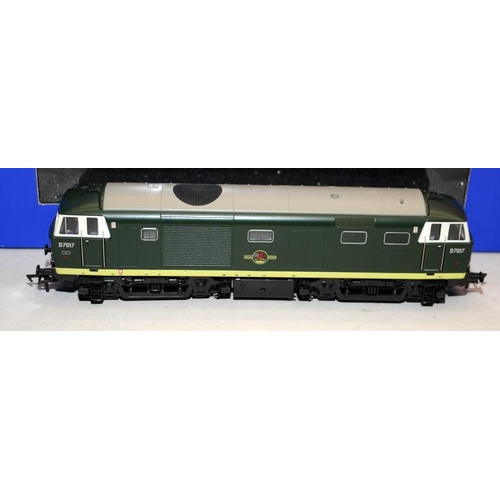 1216 - Heljan OO Gauge Class 35 Locomotive D7017 Ref:3501. Boxed