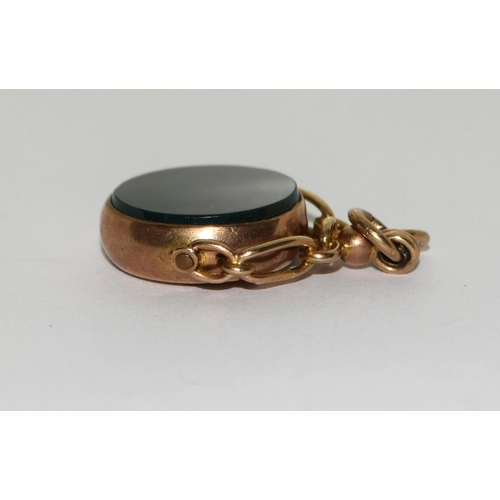 449 - Antique bloodstone and 9ct gold swivel fob seal for watch chain.