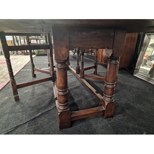 562 - Large vintage Wake table in dark stained Oak 76x243x163cm (Fully opened).