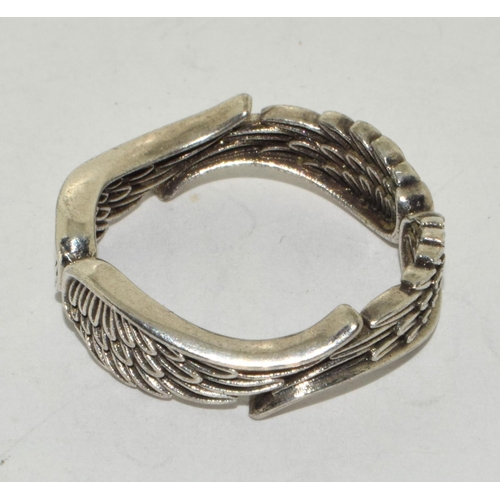 326 - 925 silver Feather design ring size T