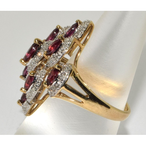 420 - 9ct gold ladies Diamond and Amethyst statement ring size N