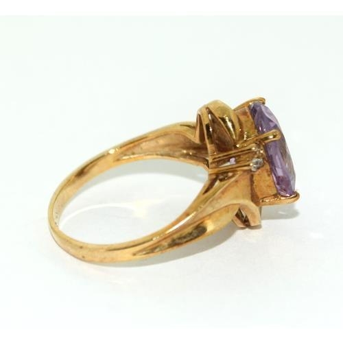 205 - 9ct gold ladies Diamond and Amethyst ring 3.6g size N