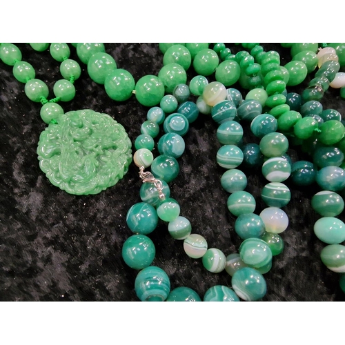 327 - Quantity of mixed Jade Jadeite jewellery