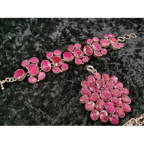 347 - 925 silver Corundum flower pendant and other jewellery