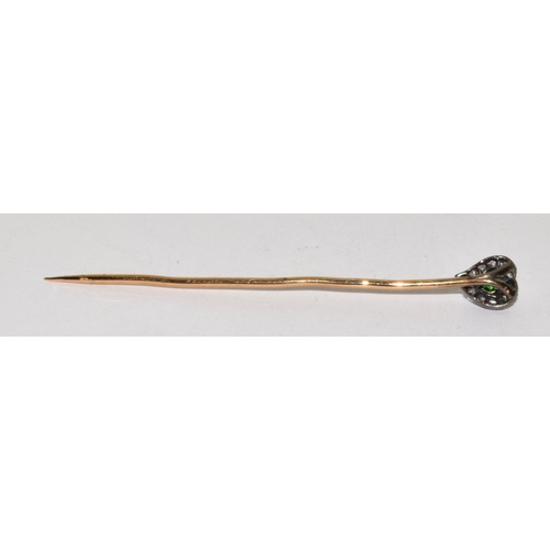 282 - Victorian yellow metal stick pin in fitted case