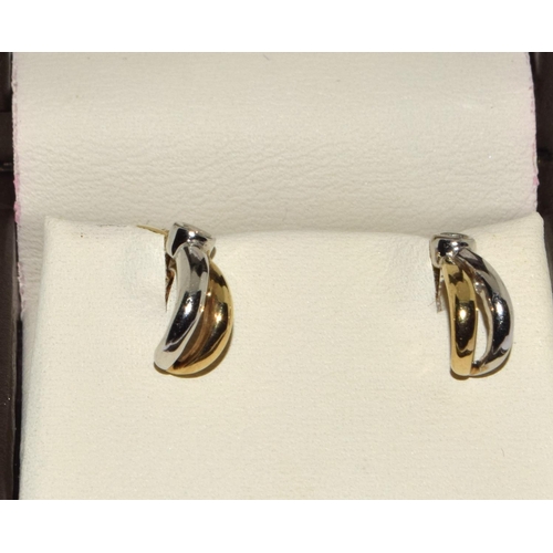 492 - Diamond white/yellow gold earrings.