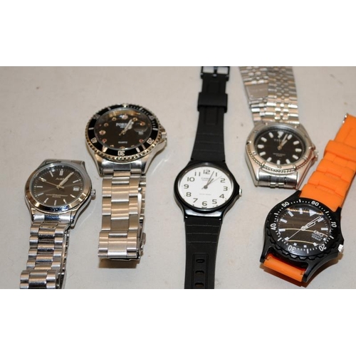 309 - A collection of gents quartz watches, Seiko, Casio etc. All with new batteries fitted and seen worki... 