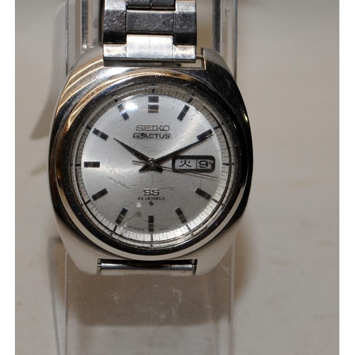 523 - Vintage gents Seiko 5 Actus SS automatic watch 6106-7420. Serial number dates this watch to July 196... 