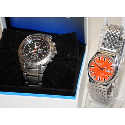 260 - Seiko gents titanium alarm chronograph 7t62-0hr0 in original box c/w a re-dialled Seiko 5 automatic