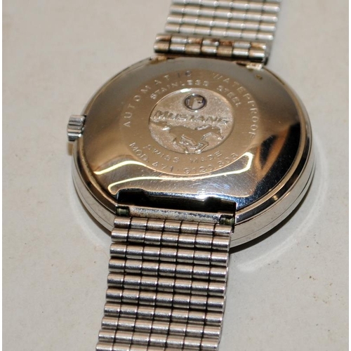 253 - Vintage Romer Mustang automatic gents wrist watch 471-9120.303. 40mm across. Seen working at time of... 