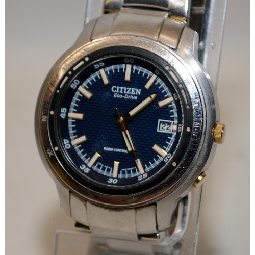 400 - Citizen Eco-Drive gents radio controlled watch A412-T005489Y. Seen working at time of listing