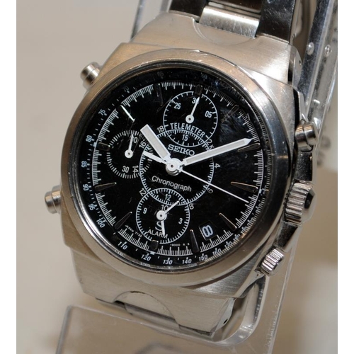 412 - Seiko gents quartz chronograph 7T32-9000. Seen working at time of listing