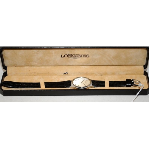 528 - Vintage Longines gents dress watch with 847 manual wind movement. Works when wound. Some patination ... 