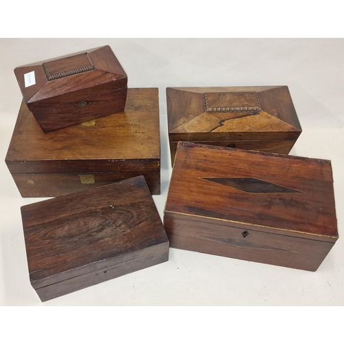 140 - Collection of vintage treen and wooden boxes