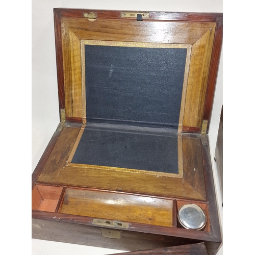 140 - Collection of vintage treen and wooden boxes