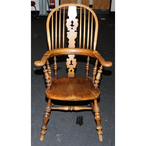 575 - Ash Broad Arm Windsor chair standing on turned supports and stick back with pierced splat 120 x75 x4... 