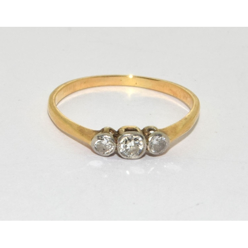 186 - 9ct gold 3 stone Diamond ring size P